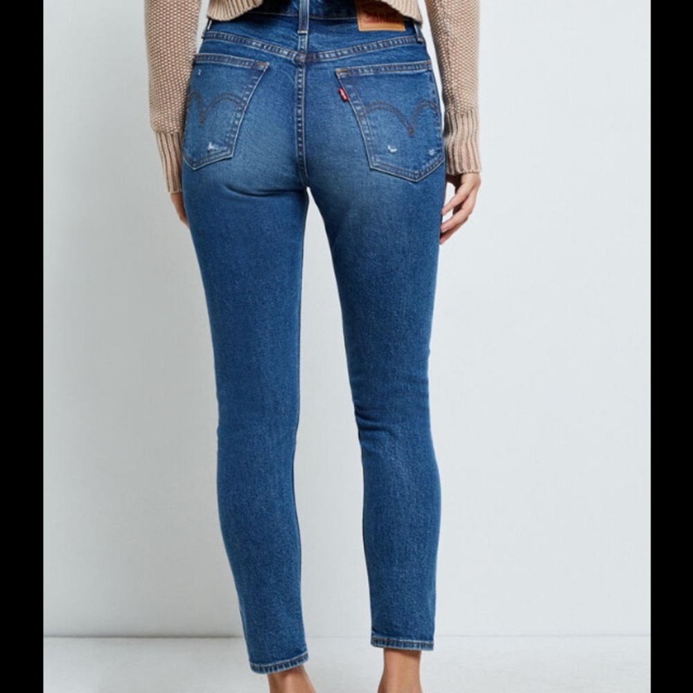 Levi’s wedgie skinny jeans